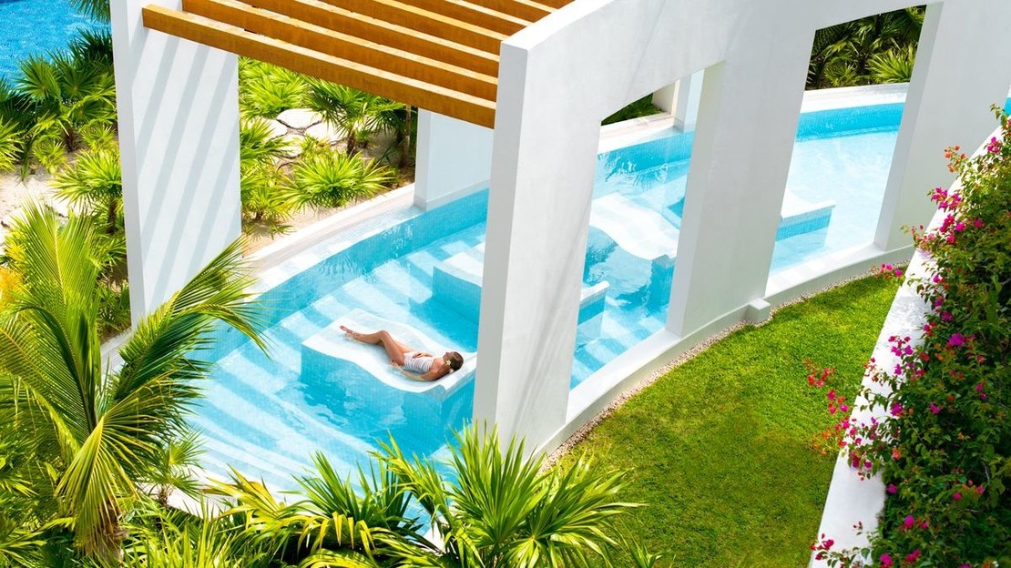 Excellence Playa Mujeres