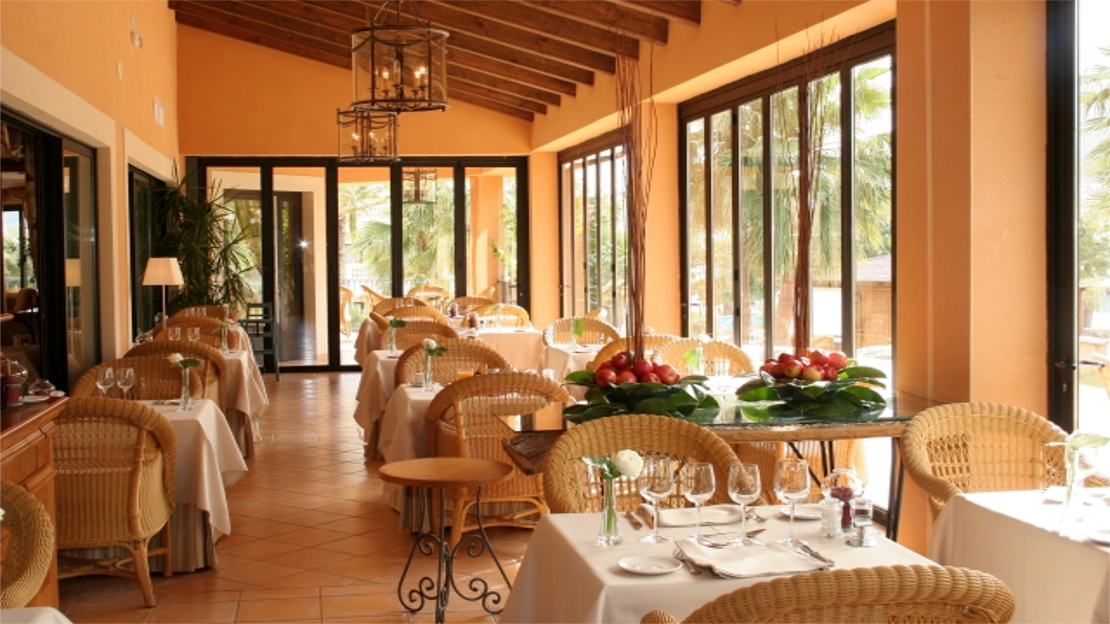 Mon Port Hotel and Spa