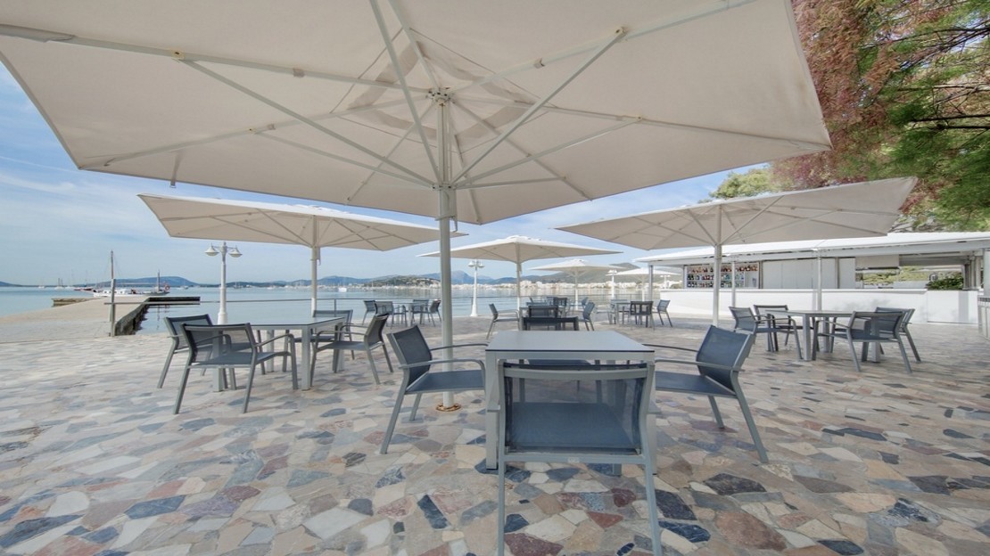 Reverence Mare Hotel