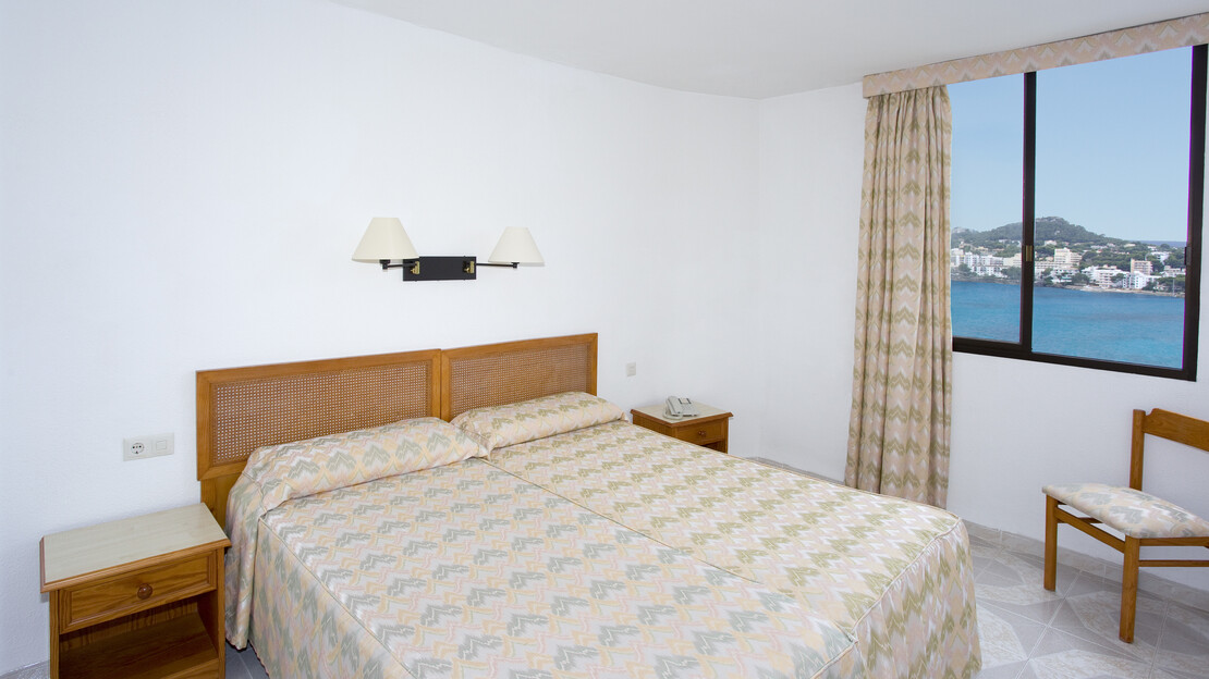 Front Sea View Apartment