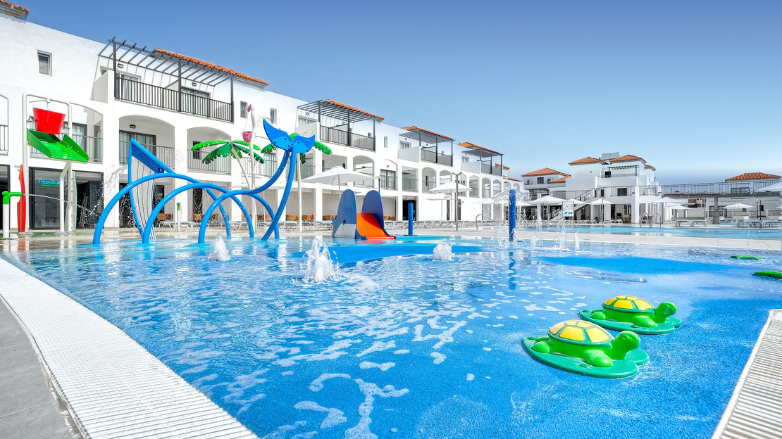 Broncemar Beach Suites Hotel