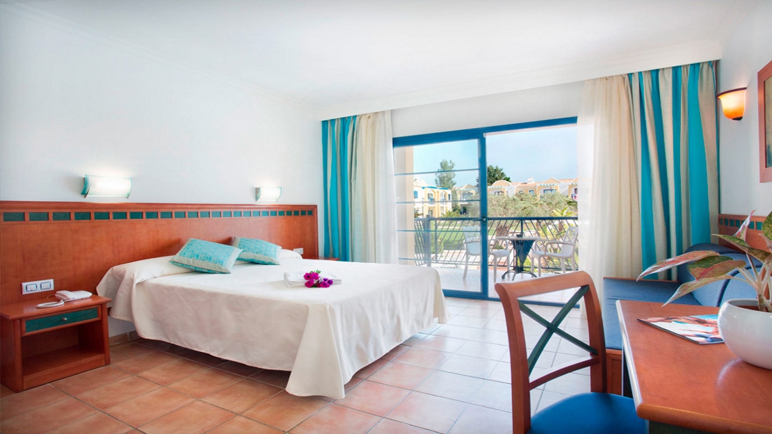 Paradise Club and Spa Aparthotel