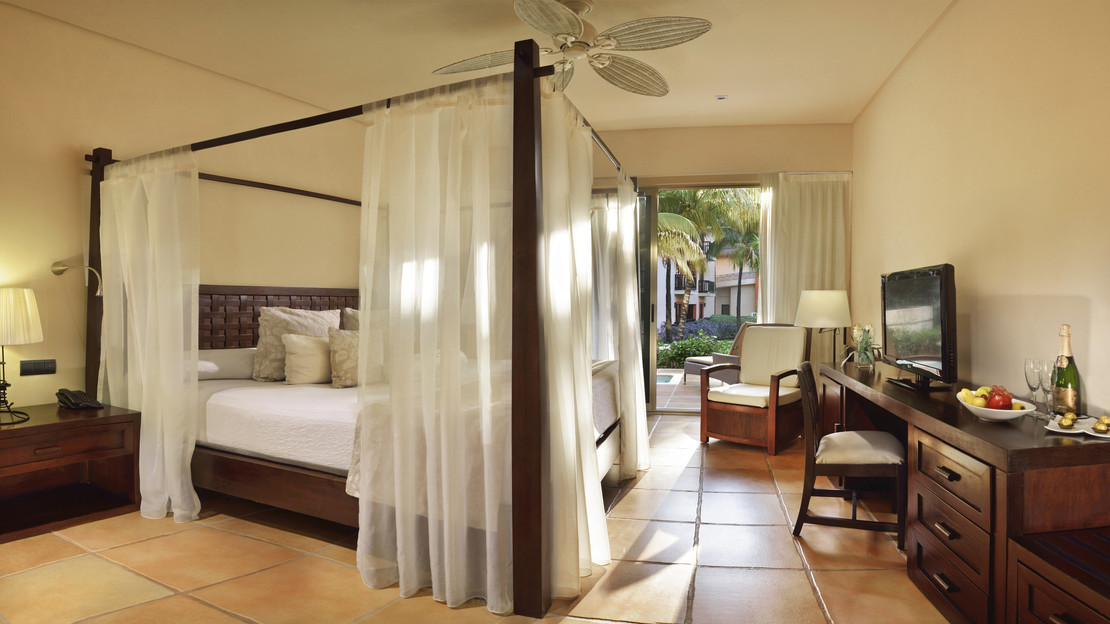 Privileged Honeymoon Room