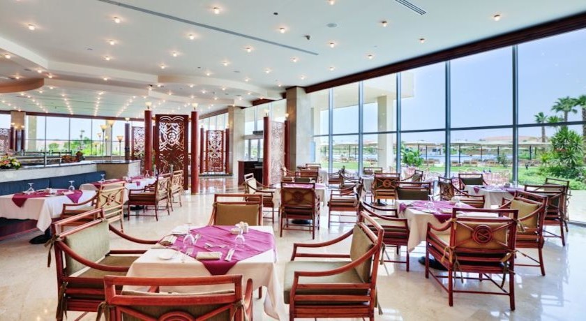 Jolie Ville Royal Peninsula Hotel & Resort 