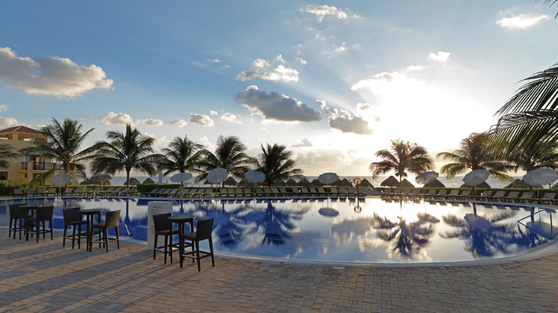 H10 Ocean Coral and Turquesa