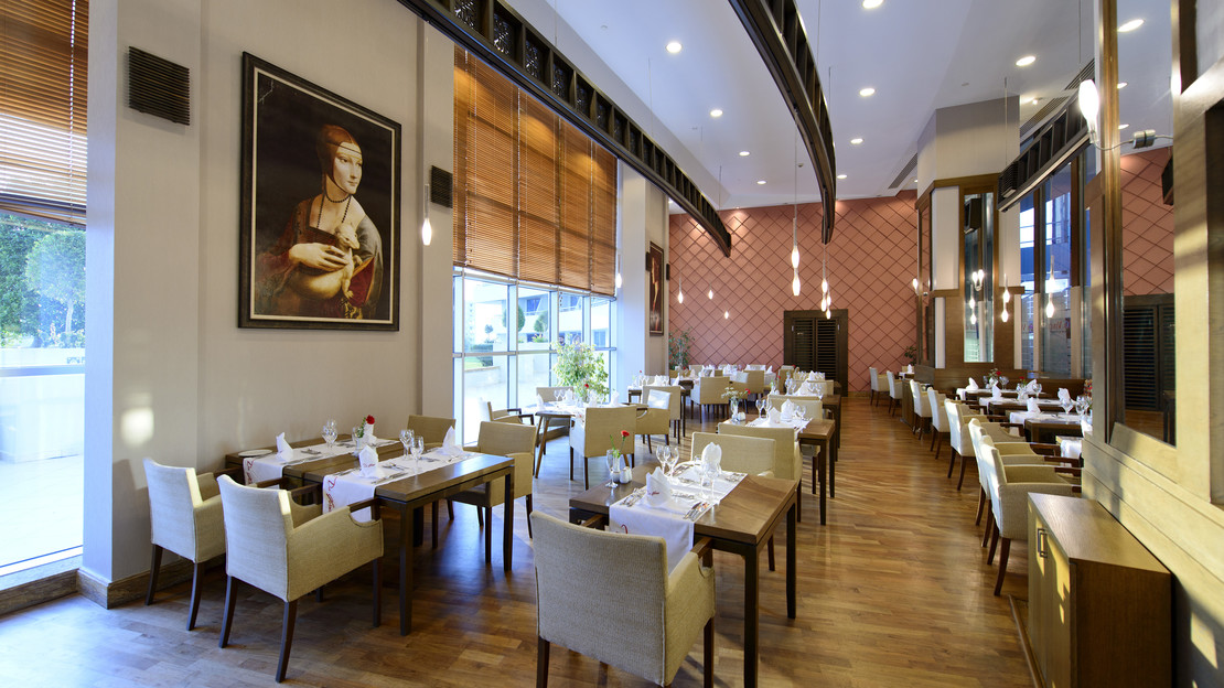 Concorde De Luxe Resort Hotel