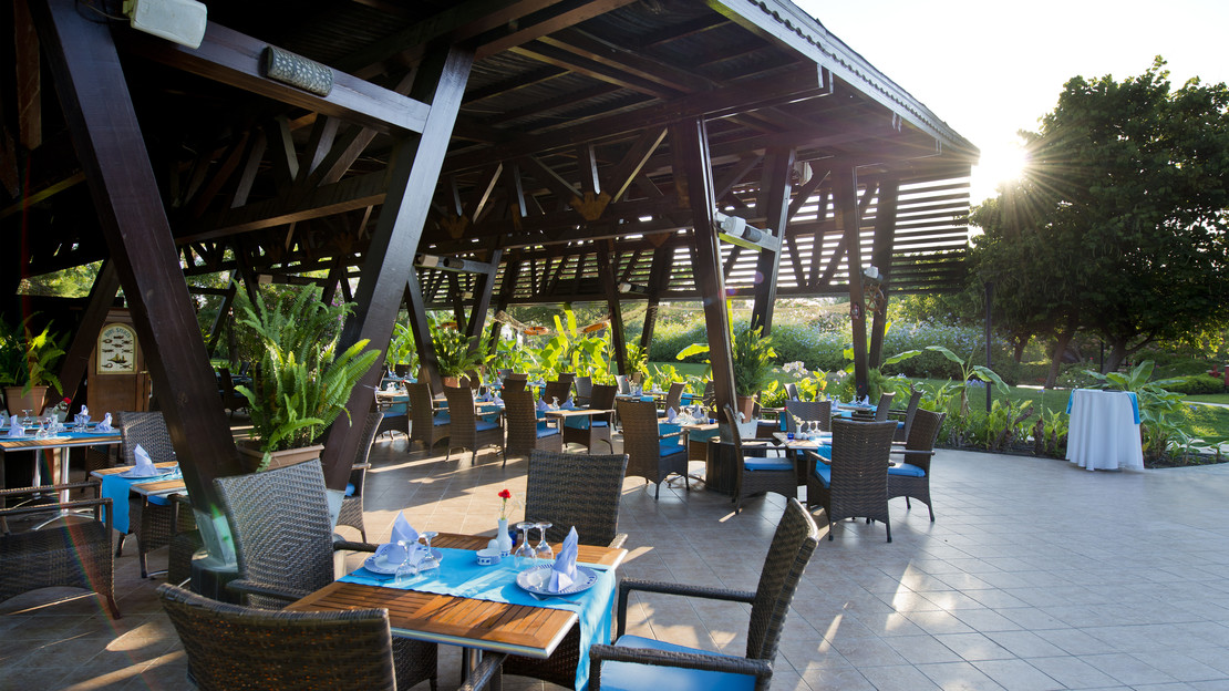 Concorde De Luxe Resort Hotel