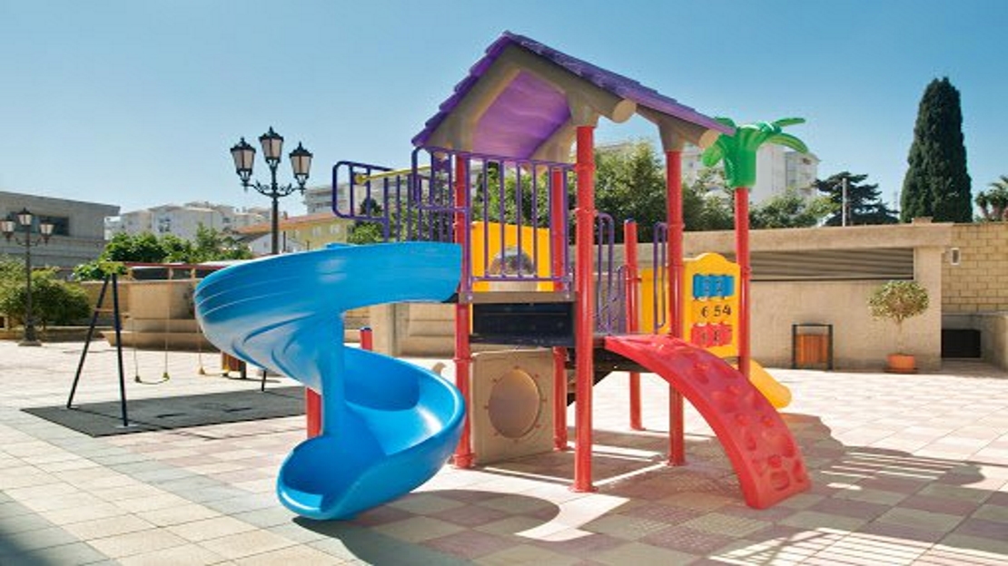 Nuria Sol Apartments