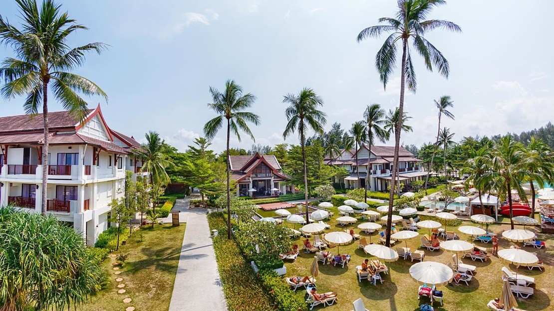 Apsara Beachfront Resort and Villa