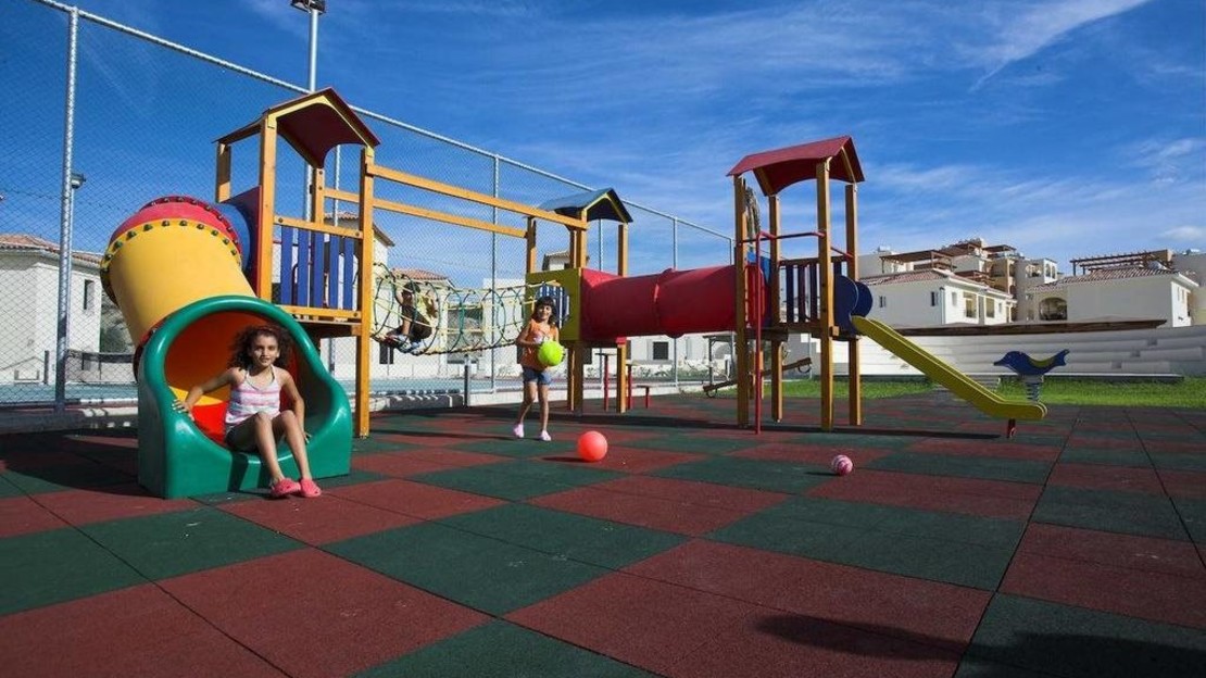 St. Nicholas Elegant Residence