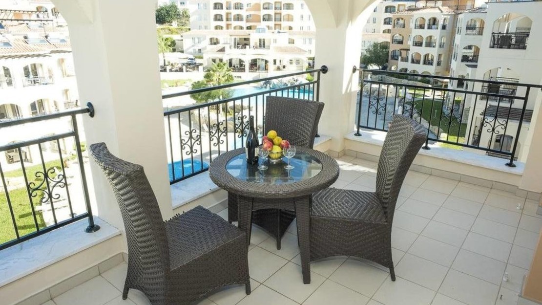 St. Nicholas Elegant Residence