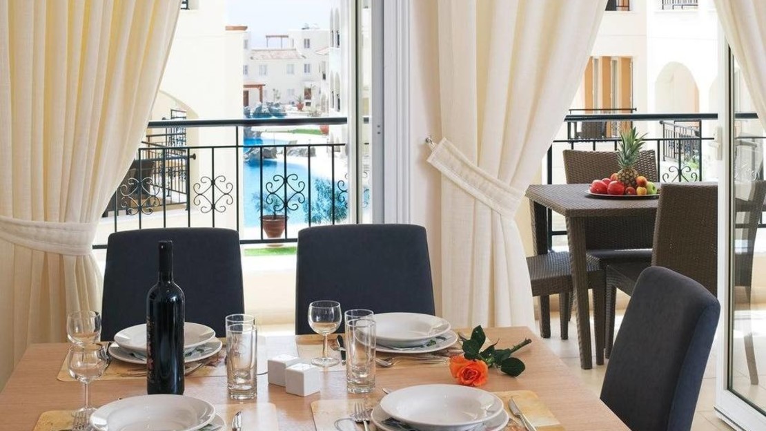 St. Nicholas Elegant Residence