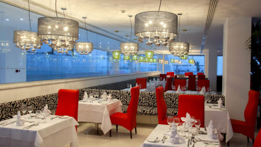 King Evelthon Beach Hotel & Resort