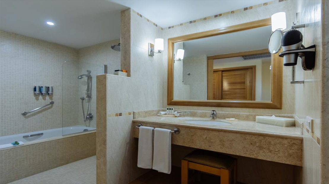 Barcelo Maya Tropical