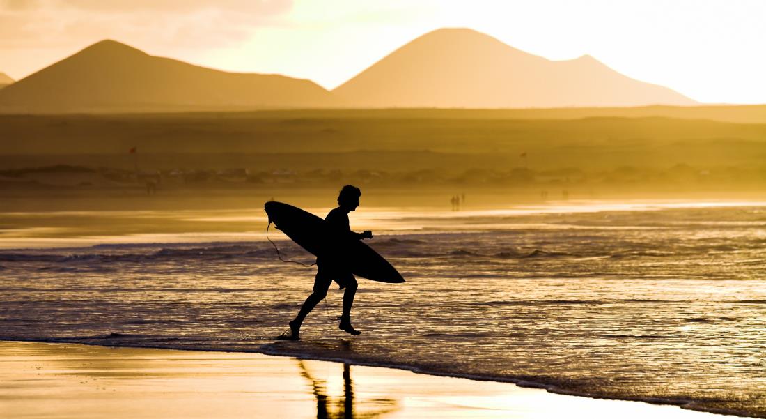 sunset surf lanzarote